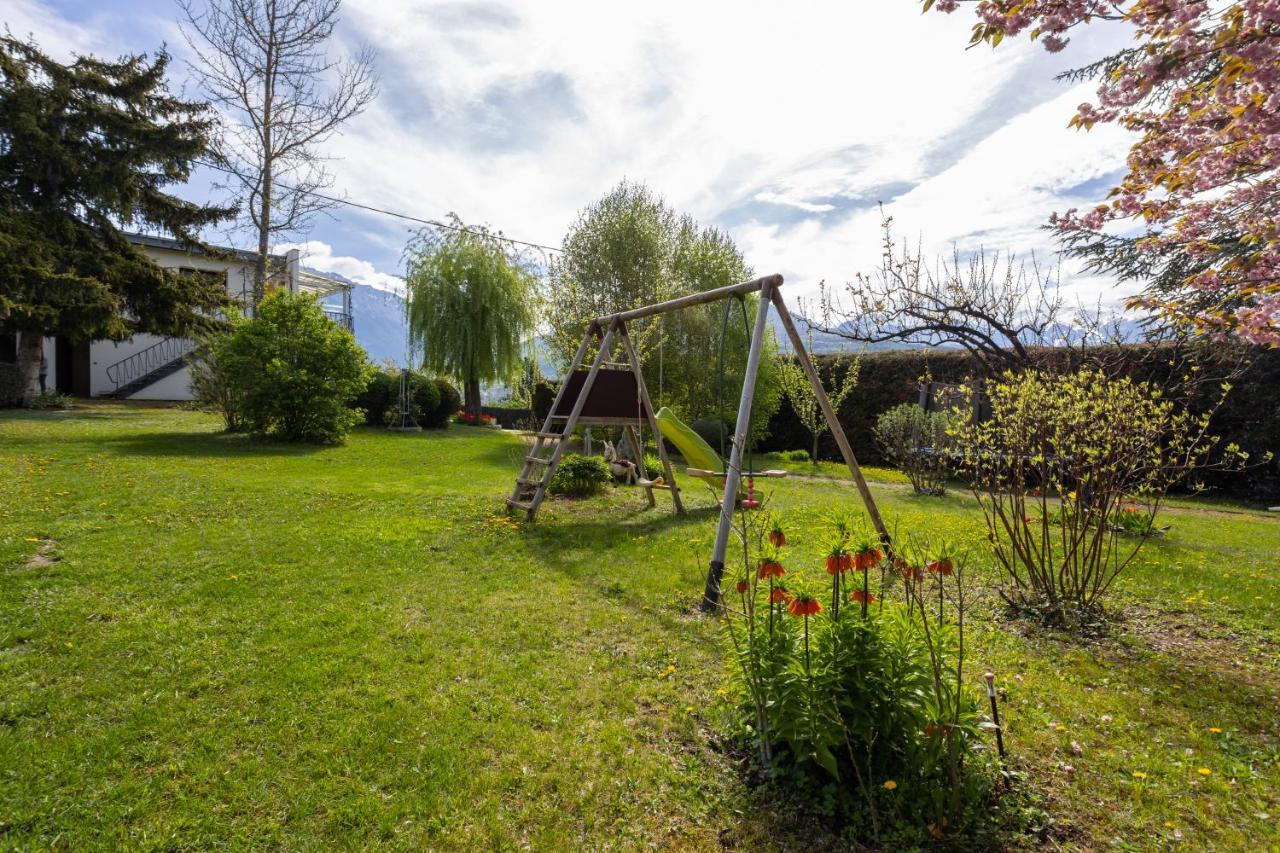 Vue Sur Les Montagnes Apartment Embrun Bagian luar foto